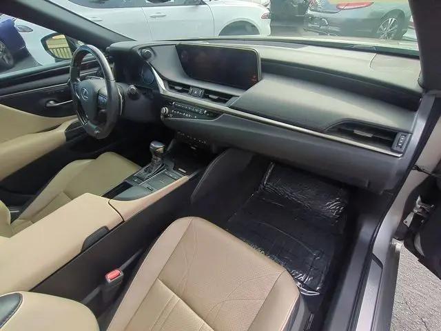 2021 Lexus ES 350 Luxury