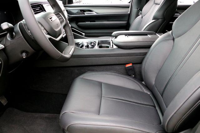 2026 Jeep Grand Wagoneer Limited Altitude 4x4