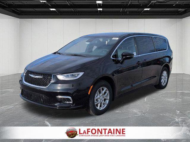 2026 Chrysler Pacifica Select for sale in Lansing, MI