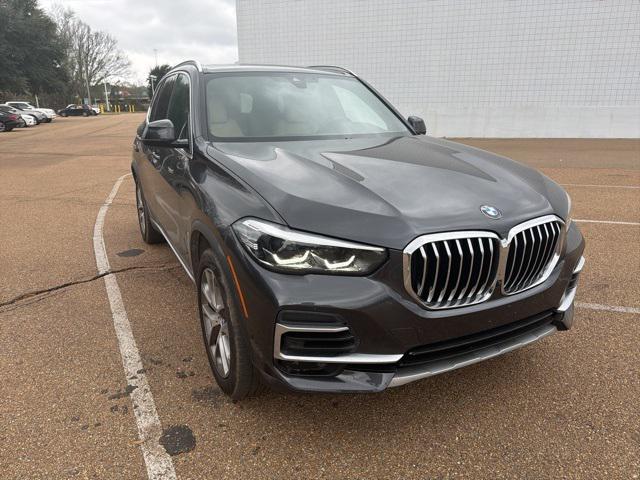 2022 BMW X5 40i's photo