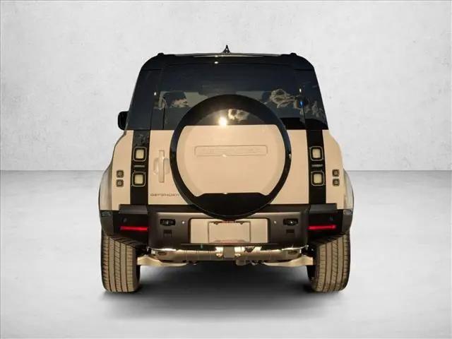 2026 Land Rover Defender P400 X-Dynamic SE