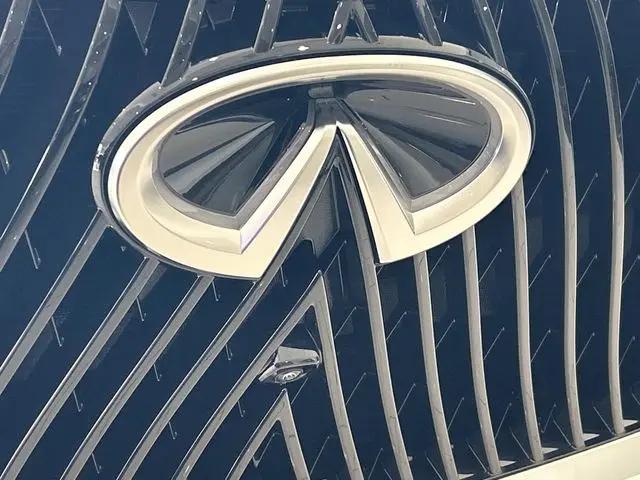 2026 INFINITI QX80 LUXE AWD