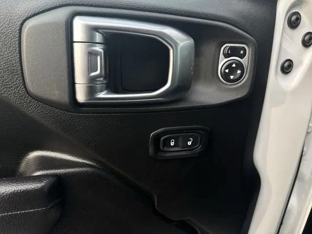 2024 Jeep Wrangler 4-Door Willys 4x4