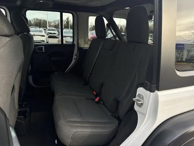 2024 Jeep Wrangler 4-Door Willys 4x4