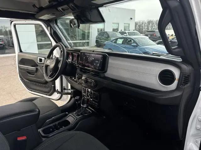 2024 Jeep Wrangler 4-Door Willys 4x4
