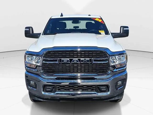 2024 Ram 3500 Big Horn Crew Cab 4x4 8' Box