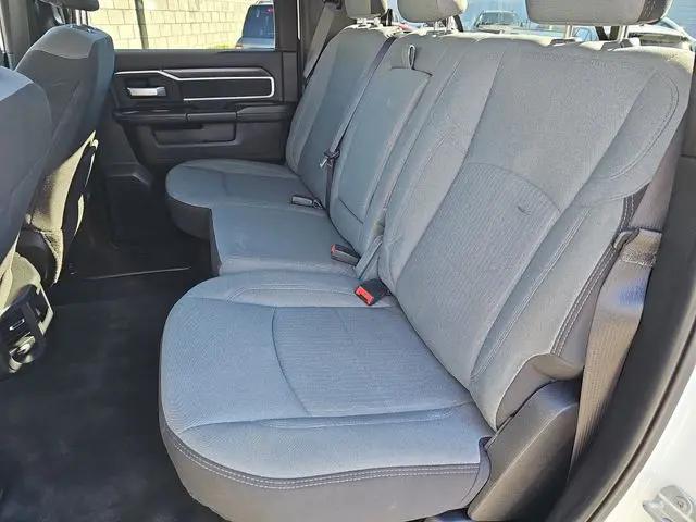 2024 Ram 3500 Big Horn Crew Cab 4x4 8' Box