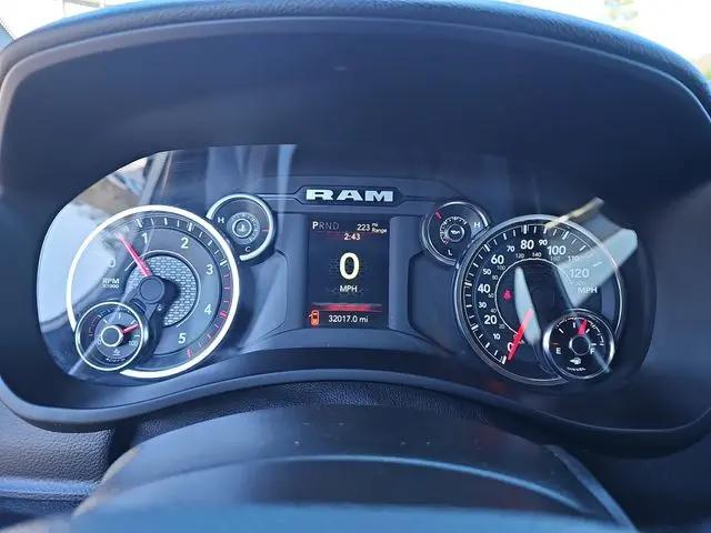 2024 Ram 3500 Big Horn Crew Cab 4x4 8' Box
