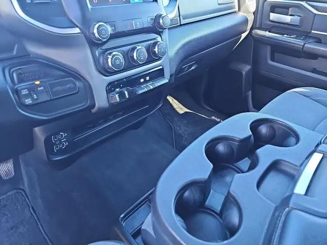 2024 Ram 3500 Big Horn Crew Cab 4x4 8' Box