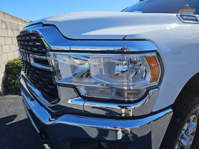 2024 Ram 3500 Big Horn Crew Cab 4x4 8' Box