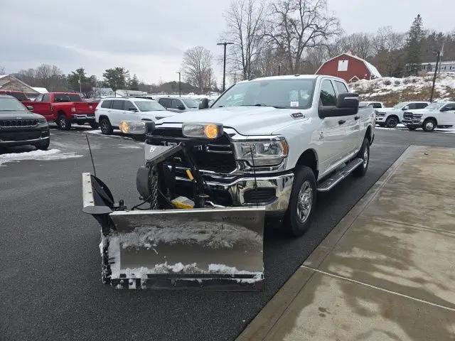 2023 Ram 3500 Tradesman Crew Cab 4x4 6'4" Box