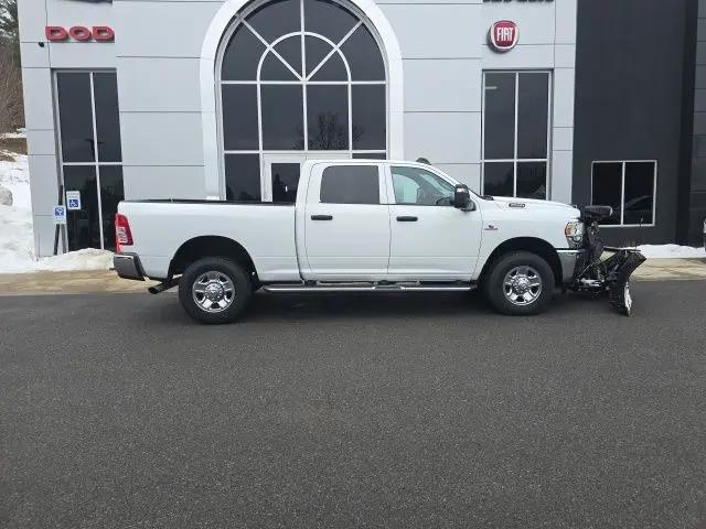 2023 Ram 3500 Tradesman Crew Cab 4x4 6'4" Box