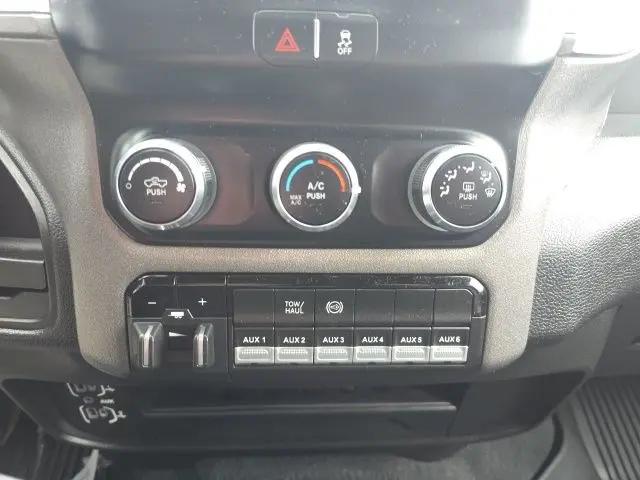 2023 Ram 3500 Tradesman Crew Cab 4x4 6'4" Box
