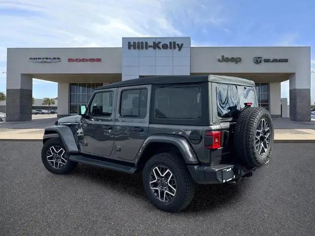 2026 Jeep Wrangler 4-Door Sahara 4x4
