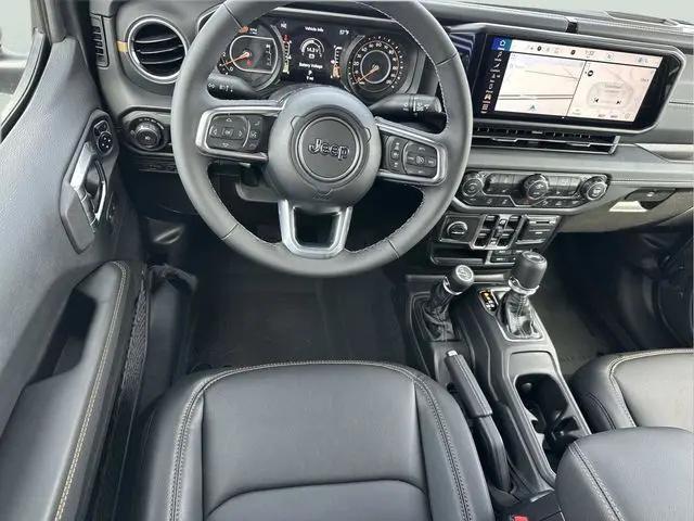 2026 Jeep Wrangler 4-Door Sahara 4x4