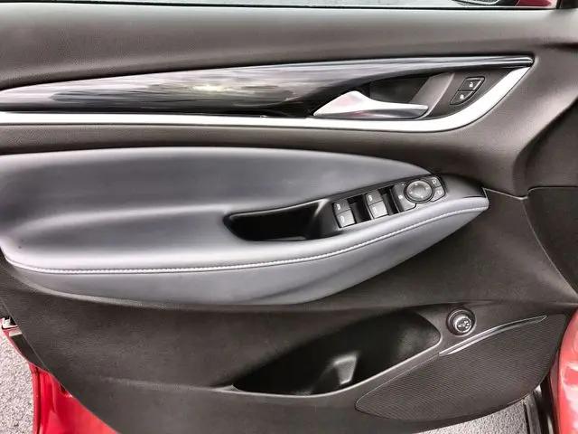 2024 Buick Enclave Essence AWD