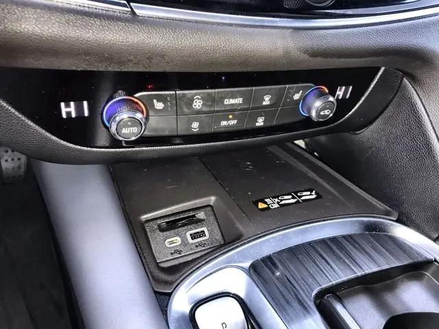 2024 Buick Enclave Essence AWD