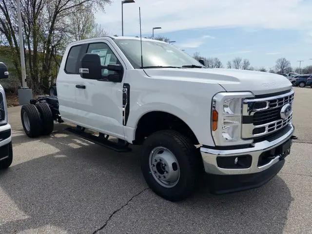 2026 Ford F-350 XLT