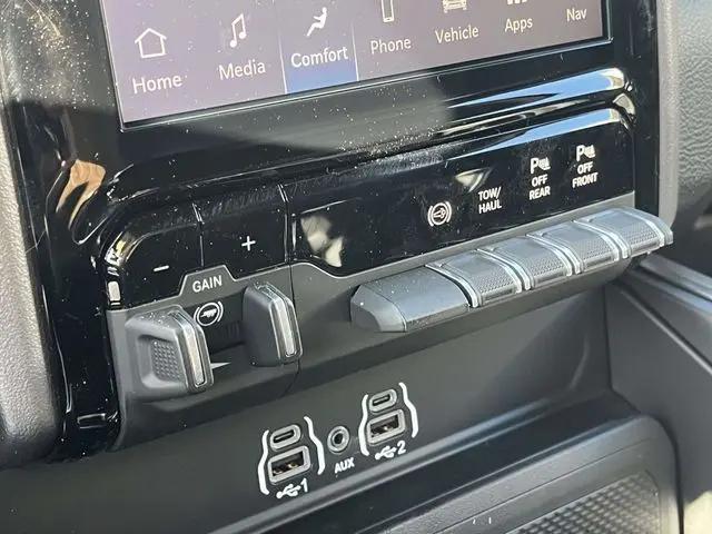 2026 Ram 2500 Big Horn Crew Cab 4x4 6'4" Box