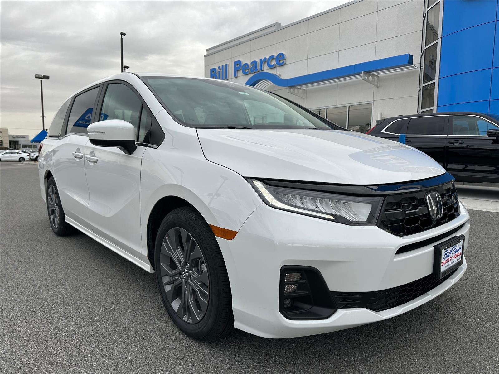 2026 Honda Odyssey Touring's photo