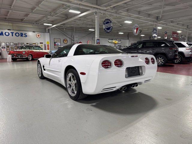 2004 Chevrolet Corvette Base 2004 Chevrolet Corvette Base
