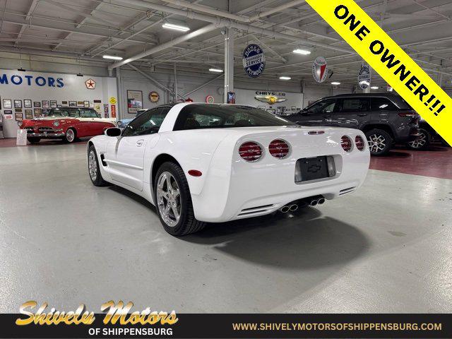2004 Chevrolet Corvette Base 2004 Chevrolet Corvette Base