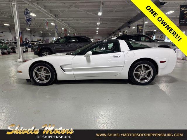 2004 Chevrolet Corvette Base