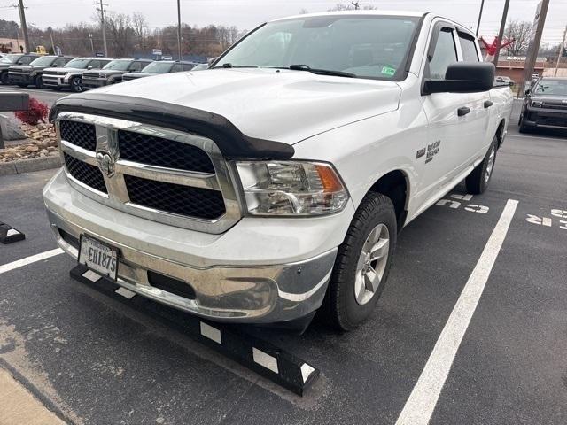 2019 RAM 1500 Classic Tradesman Crew Cab 4x4 64 Box 2019 RAM 1500 Classic Tradesman Crew Cab 4x4 64 Box