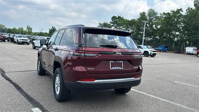 2025 Jeep Grand Cherokee Laredo 4x4 2025 Jeep Grand Cherokee Laredo 4x4