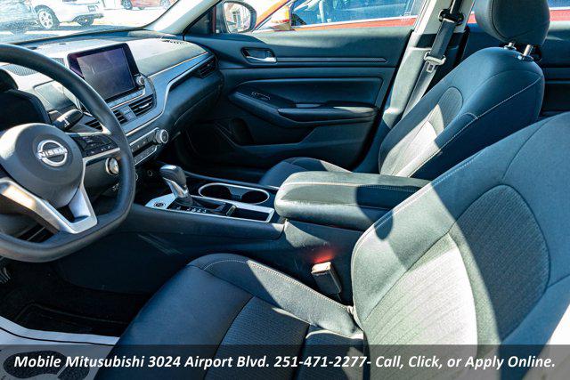 2024 Nissan Altima SV FWD