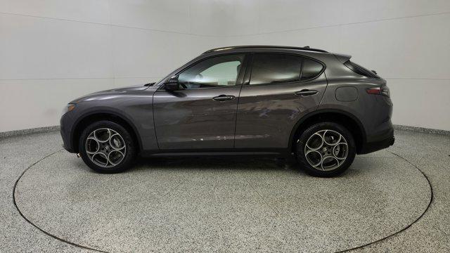 2025 Alfa Romeo Stelvio Sprint AWD