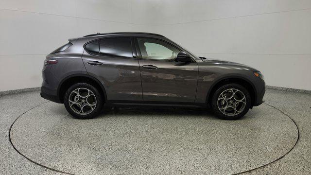 2025 Alfa Romeo Stelvio Sprint AWD