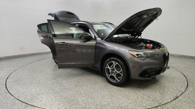 2025 Alfa Romeo Stelvio Sprint AWD