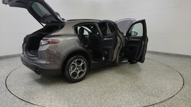 2025 Alfa Romeo Stelvio Sprint AWD