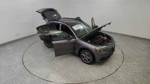 2025 Alfa Romeo Stelvio Sprint AWD