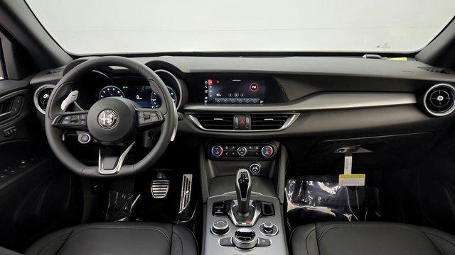 2025 Alfa Romeo Stelvio Sprint AWD
