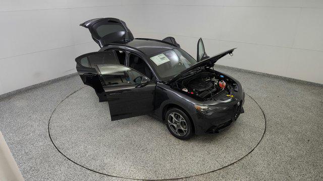 2025 Alfa Romeo Stelvio Sprint AWD