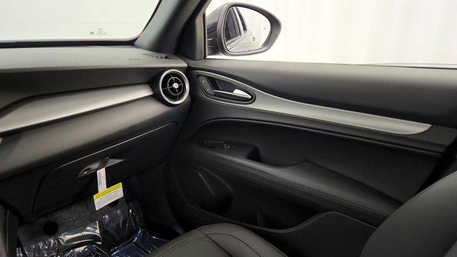2025 Alfa Romeo Stelvio Sprint AWD