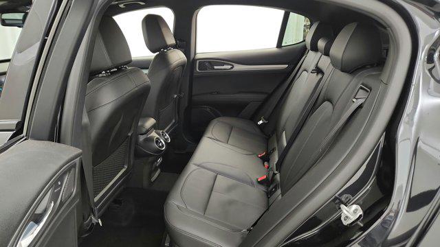 2025 Alfa Romeo Stelvio Sprint AWD