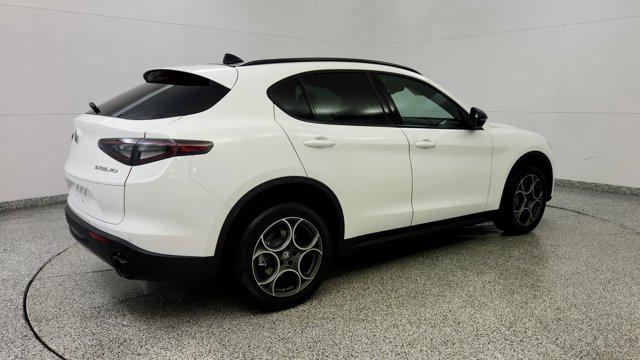 2025 Alfa Romeo Stelvio Sprint AWD