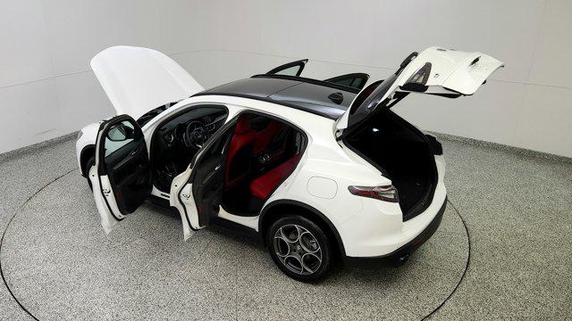 2025 Alfa Romeo Stelvio Sprint AWD