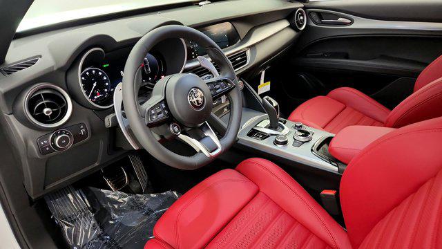 2025 Alfa Romeo Stelvio Sprint AWD