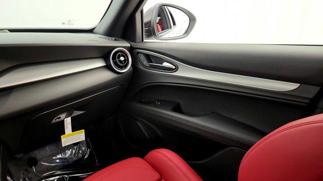 2025 Alfa Romeo Stelvio Sprint AWD