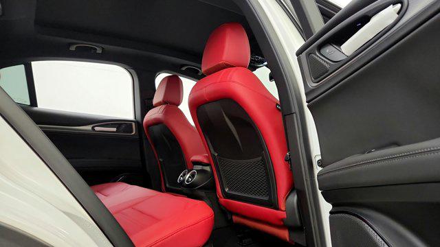 2025 Alfa Romeo Stelvio Sprint AWD