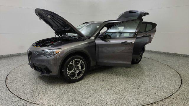 2025 Alfa Romeo Stelvio Sprint AWD