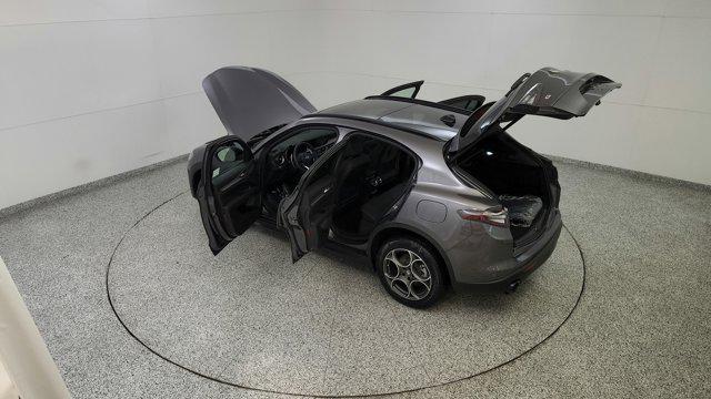 2025 Alfa Romeo Stelvio Sprint AWD