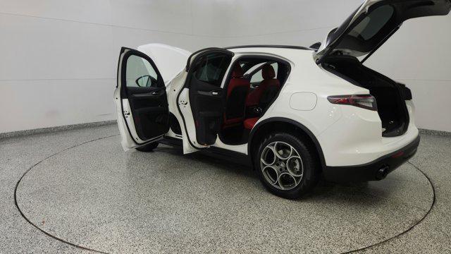 2025 Alfa Romeo Stelvio Sprint AWD