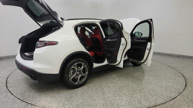 2025 Alfa Romeo Stelvio Sprint AWD