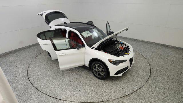 2025 Alfa Romeo Stelvio Sprint AWD