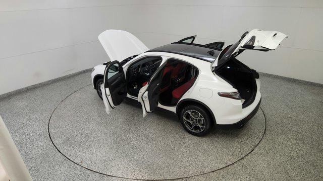 2025 Alfa Romeo Stelvio Sprint AWD